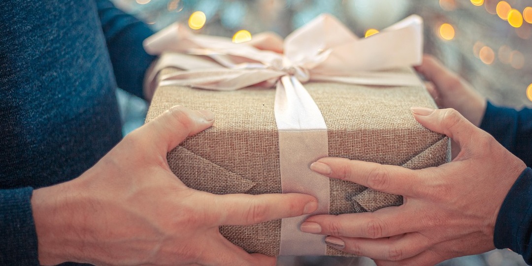 Example Author Talk showcasing the book an american in provence.